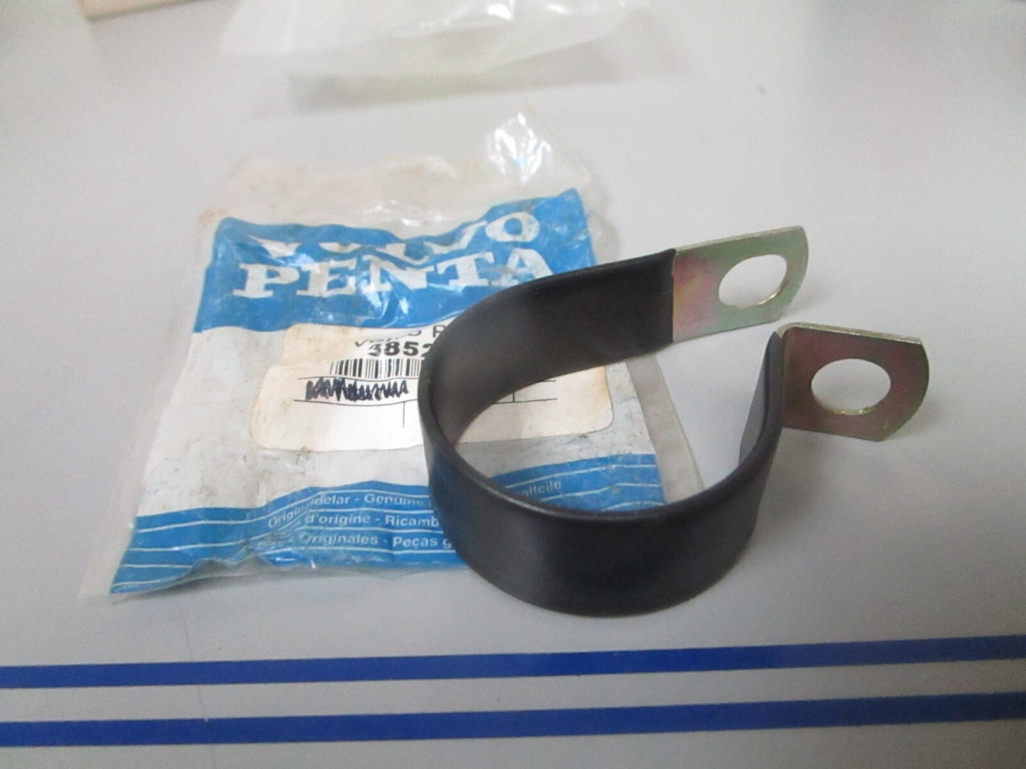 *NEW OEM* 0810 Volvo Penta Attaching Clamp 3852490