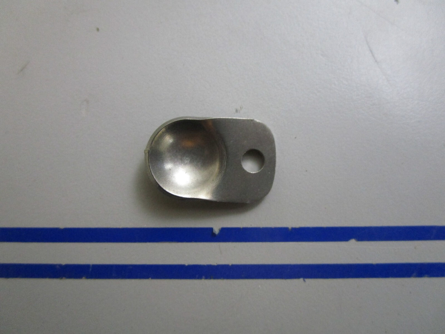 *NEW OEM* 0810 Mercury Force Retainer F523930