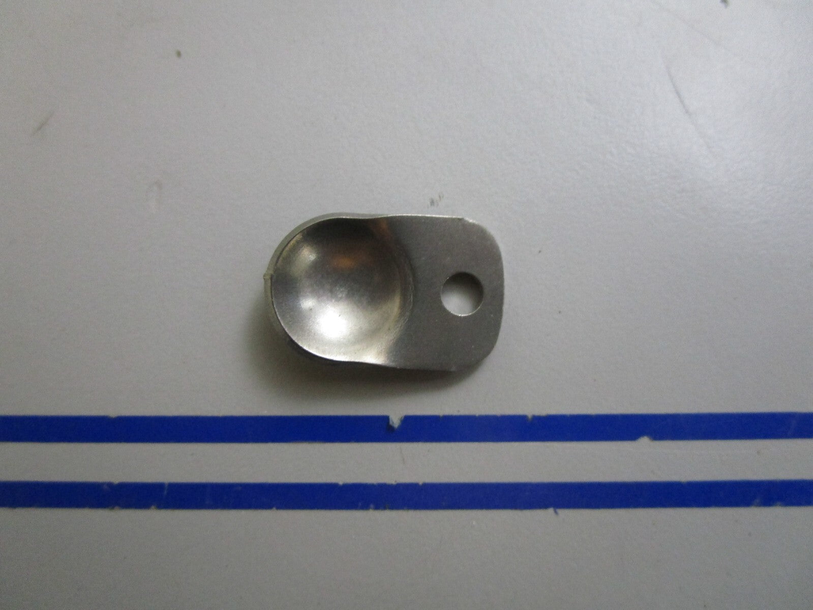 *NEW OEM* 0810 Mercury Force Retainer F523930