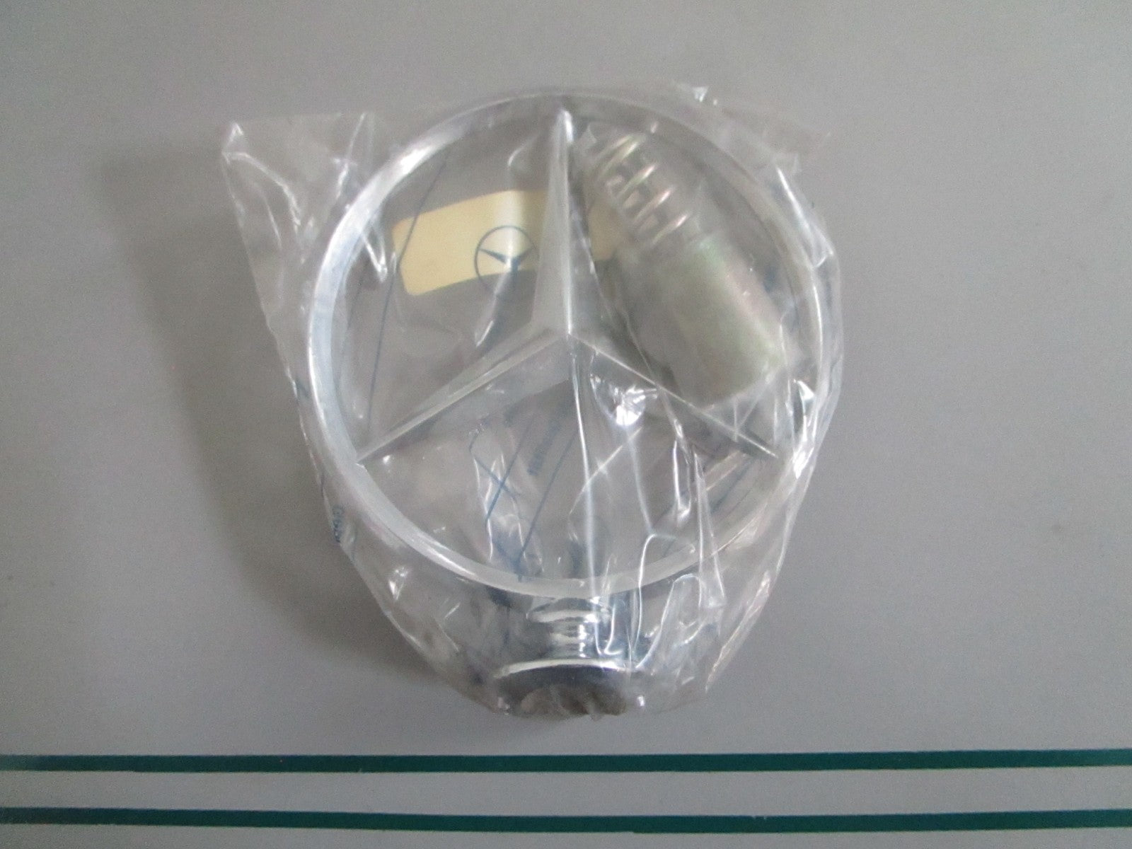 NEW OEM A1165860288 Mercedes-Benz Hood Ornament 0820