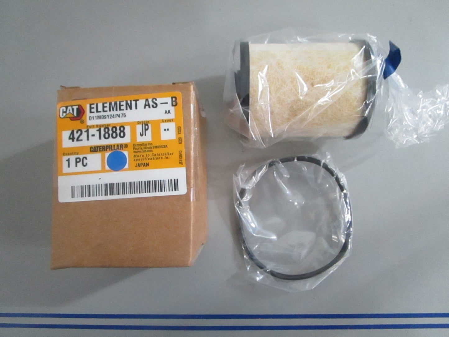 *NEW OEM* 0820 CAT Element 421-1888