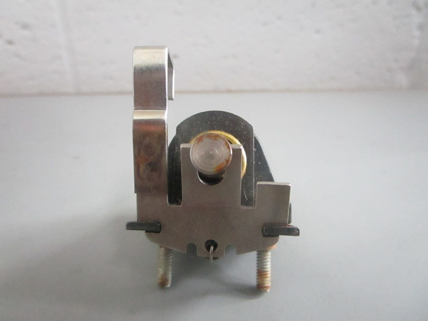NEW OEM C0147059300 Cummins Solenoid 0820