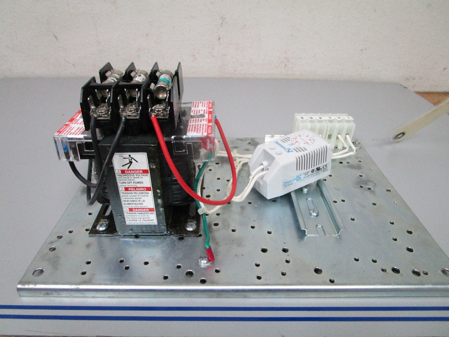 NEW OEM 9070TF150D1 Square D 0.15KVA 50/60Hz Industrial Control Transformer 0720