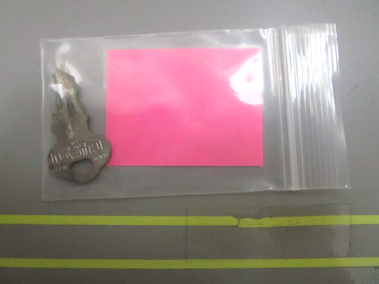 *NEW OEM* 0810 OMC Johnson Evinrude Ignition Key KF76 501591 0501591