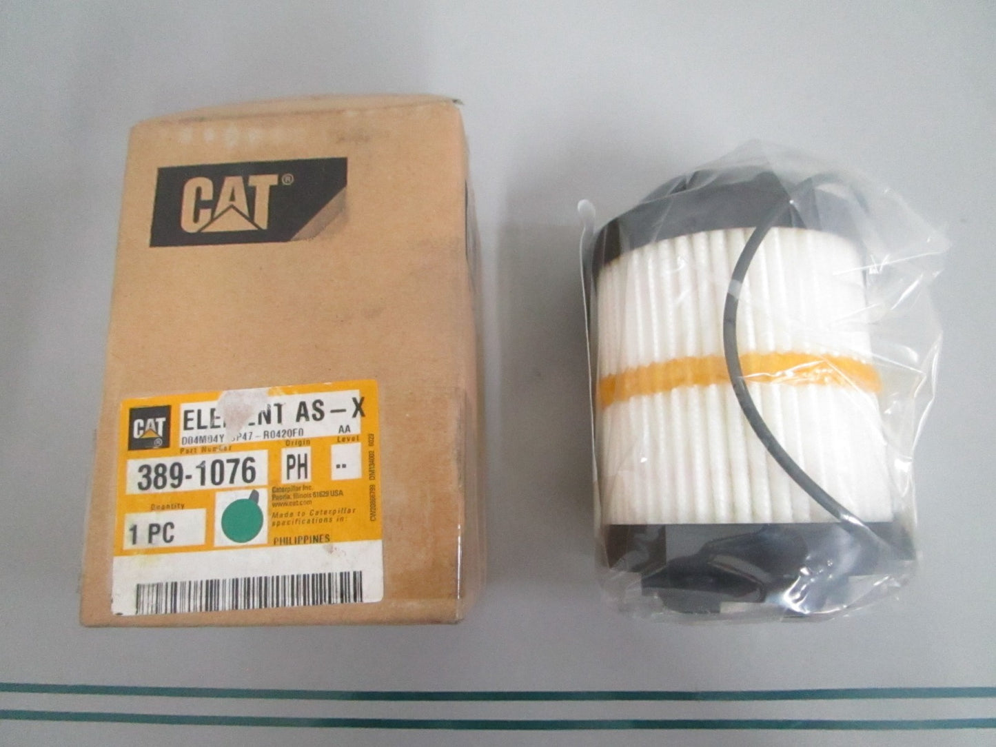 CAT 389-1076 Hydraulic Transmission Filter Element Heavy Equipment NEW OEM 0820