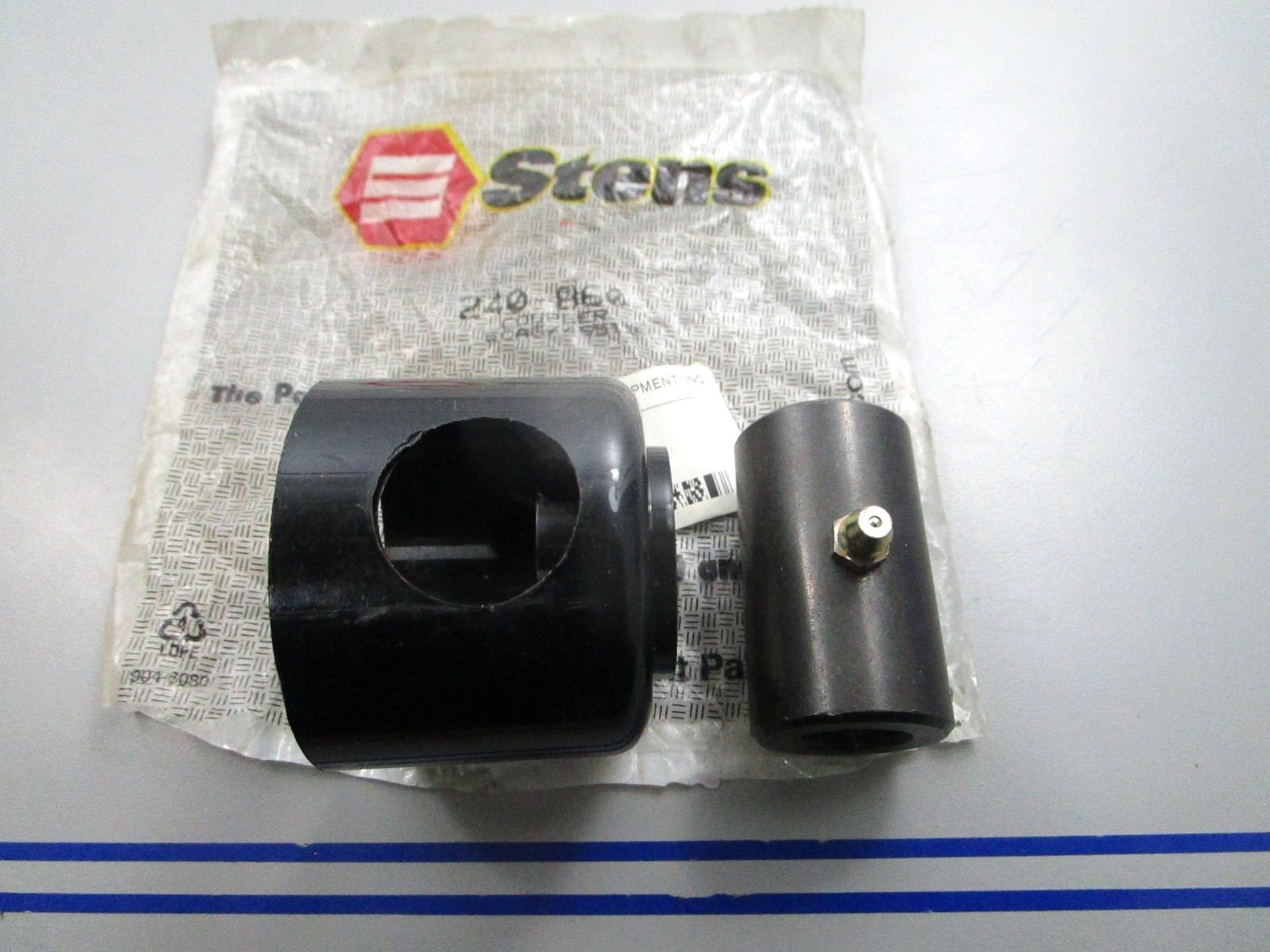 NEW Stens 240-860 Coupler Replaces: 746513 0810