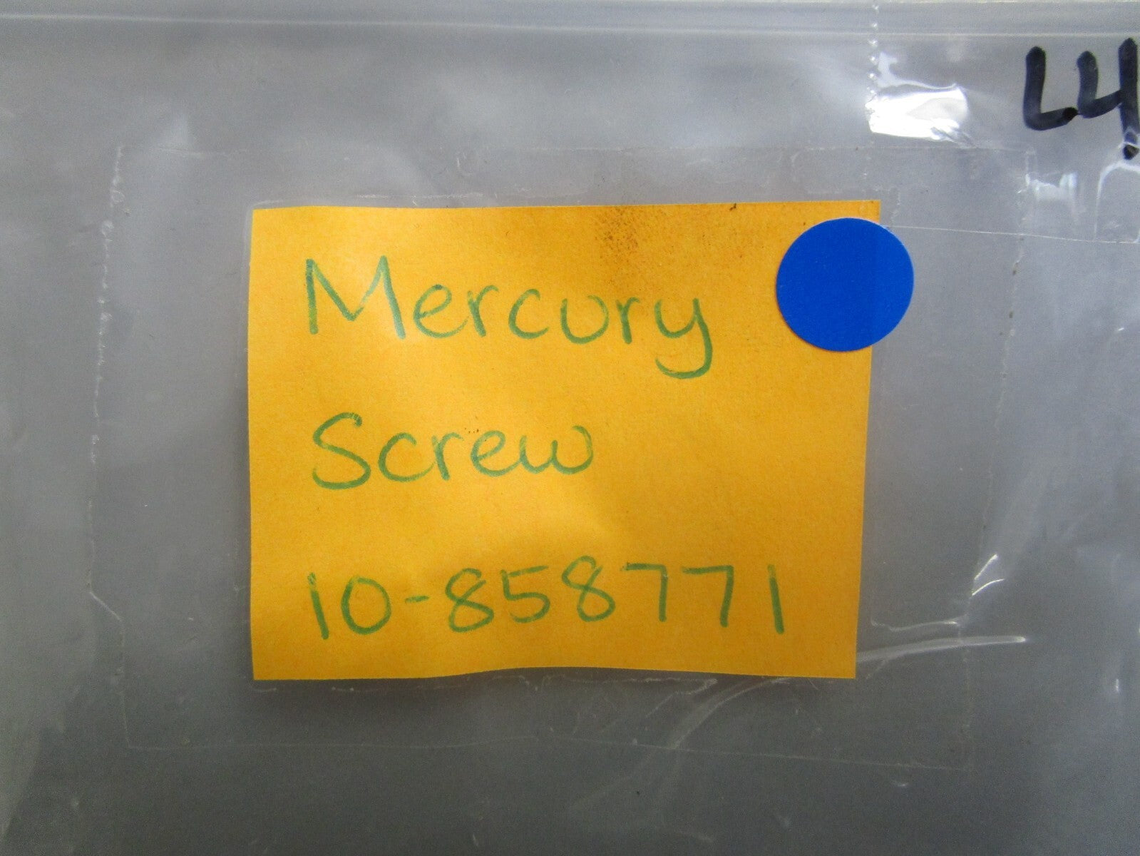 *NEW OEM* (LOT OF 4) 0810 Mercury Quicksilver Screw 10-858771