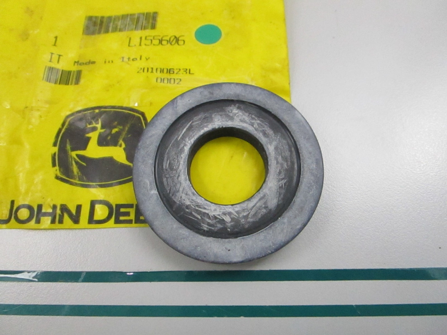 John Deere NEW OEM Shoulder Sealing Washer L155606 5000 6000 7000 NOS 0810