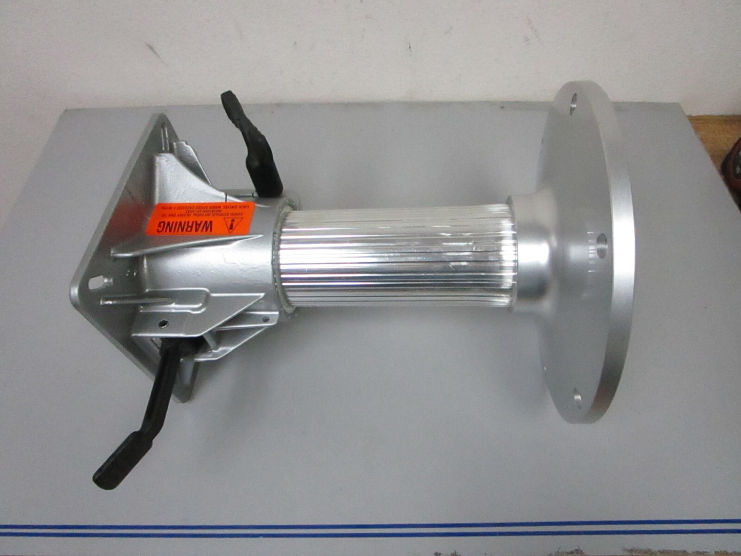 *NEW* 0720 Garelick 12" - 18" Fluted Adjustable Seat Base & Friction Height Lock
