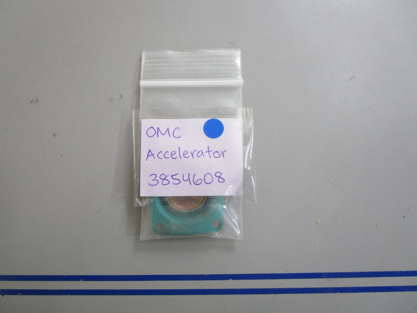 *NEW OEM* 0810 OMC Johnson Evinrude Accelerator 3854608