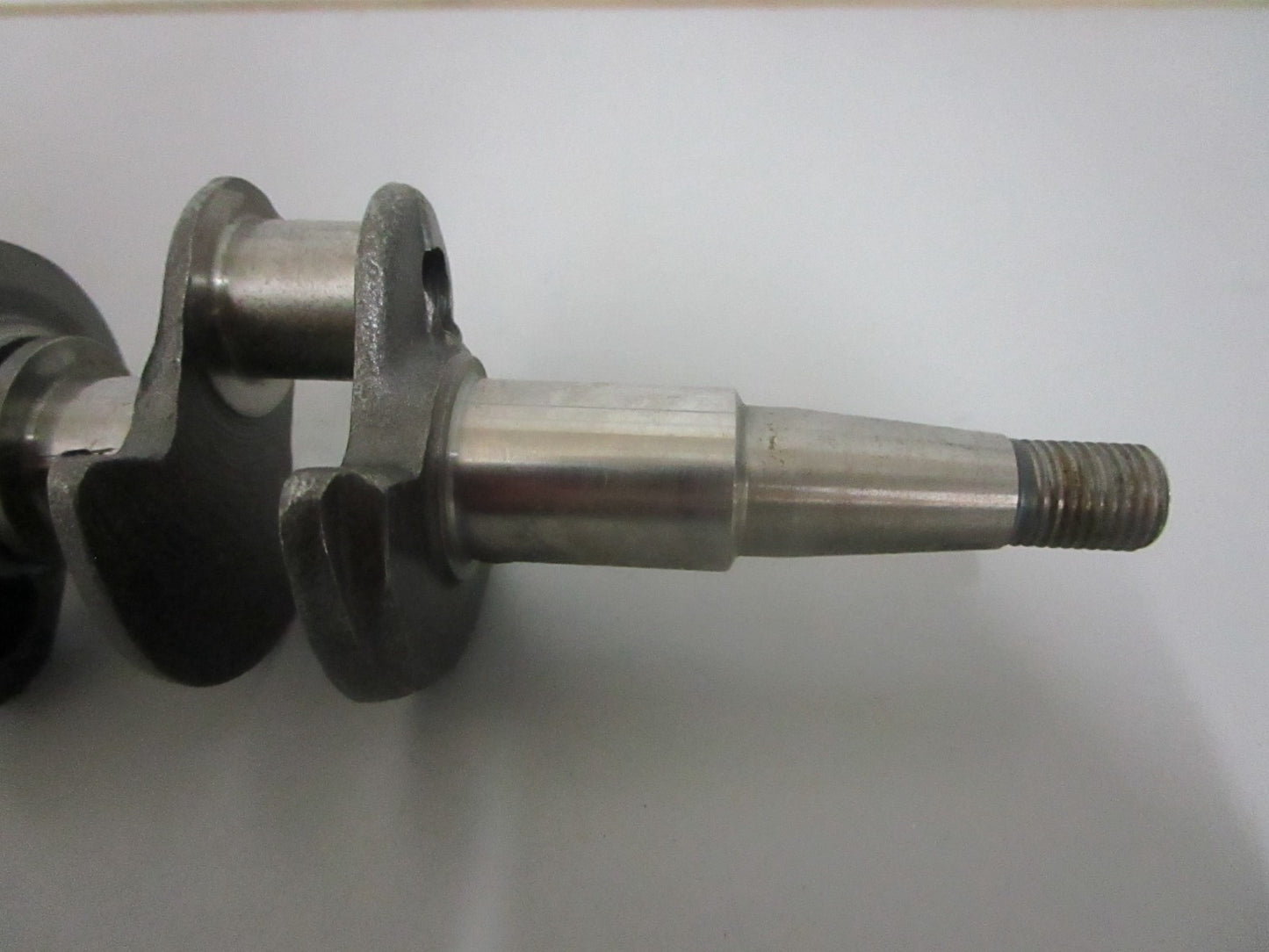 NEW OEM 432626 0432626 OMC Johnson Evinrude Crankshaft Assy 0820