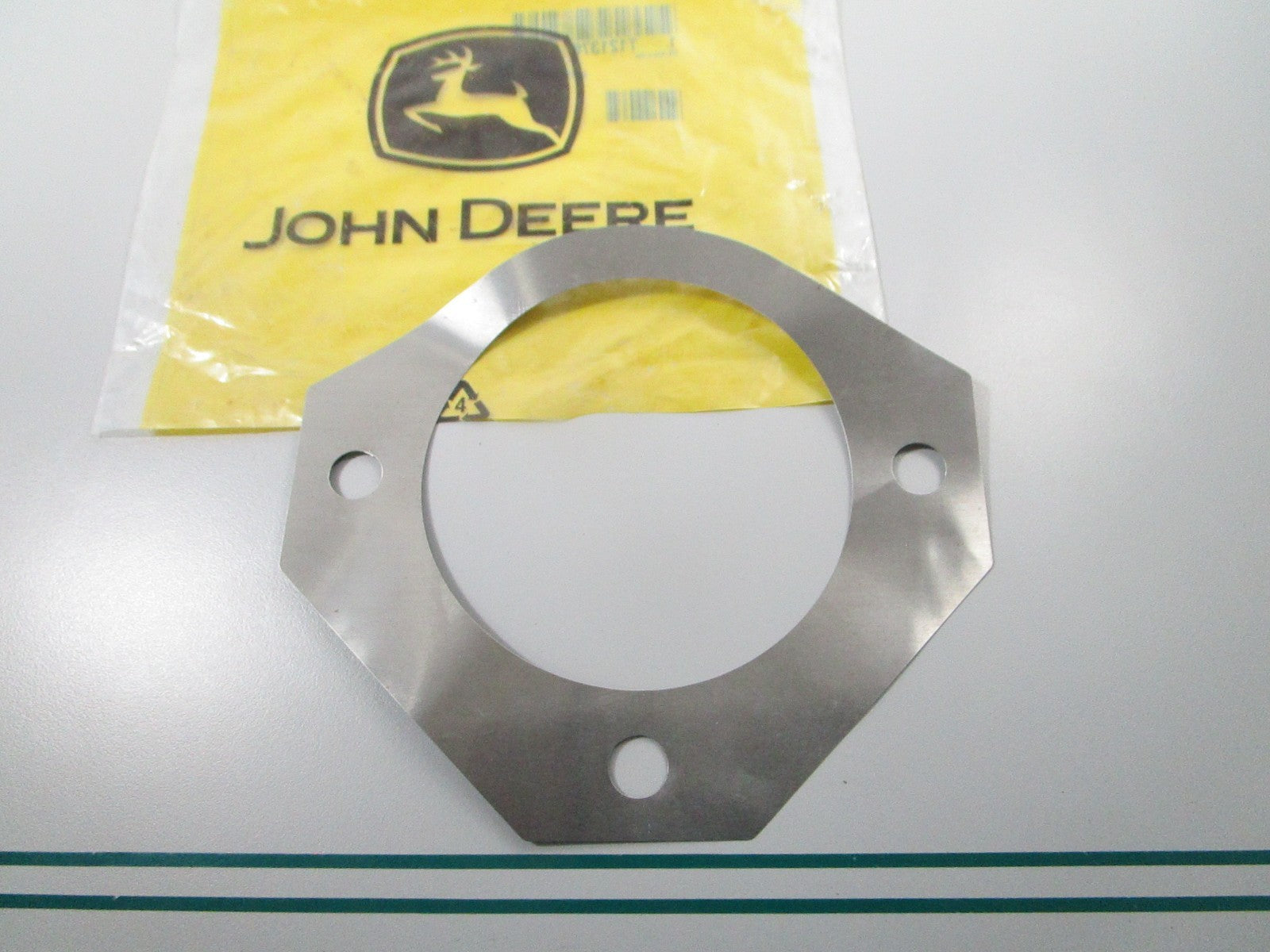 NEW OEM T121376 John Deere Shim 0810