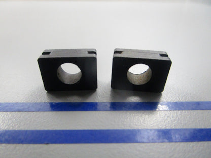 NEW OEM (LOT OF 2) 310258 0310258 OMC Johnson Evinrude Grommet 0810