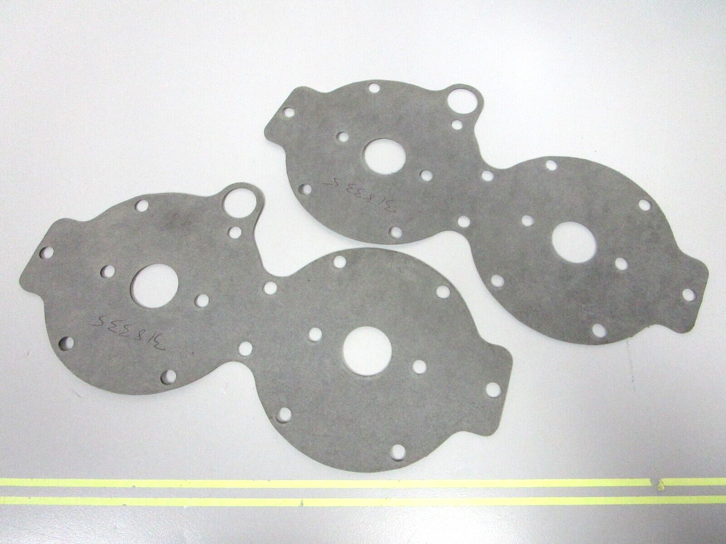 *NEW OEM* (LOT OF 2) 0750 OMC Johnson Evinrude GASKET 318335 0318335