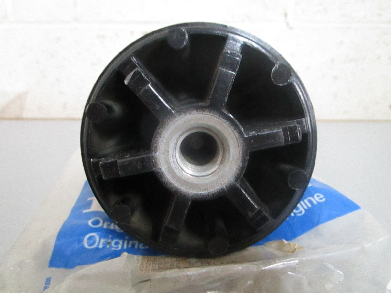 *NEW OEM* 0820 Volvo Penta Spinner 872542