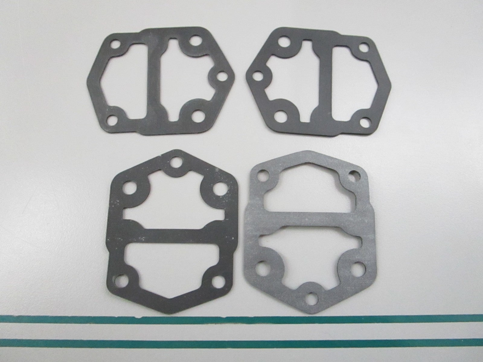 NEW OEM (LOT OF 4) 6E5-24435-00-00 Yamaha Body Gasket 0810