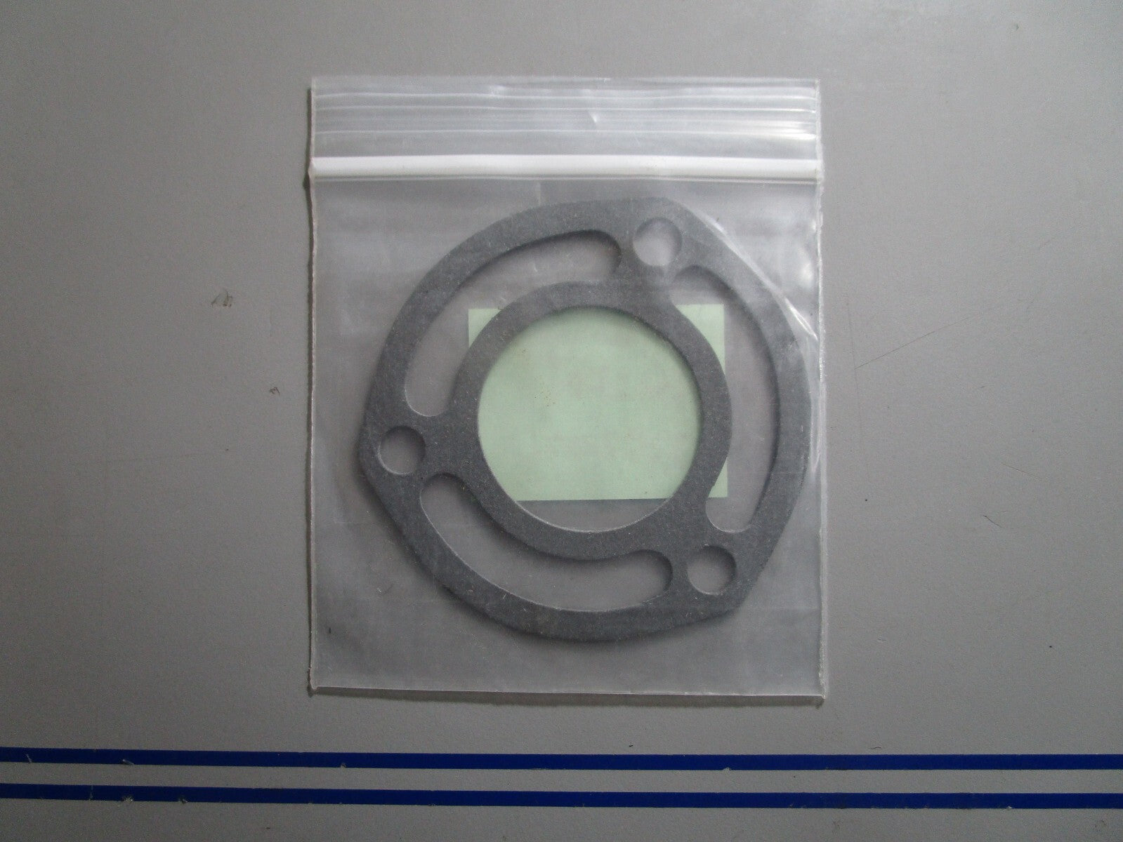 *NEW OEM* 0810 OMC Johnson Evinrude Gasket 315822 0315822