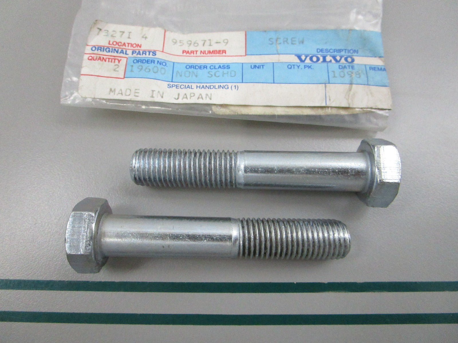 NEW OEM (LOT OF 2) 959671 Volvo Penta Screw 0810