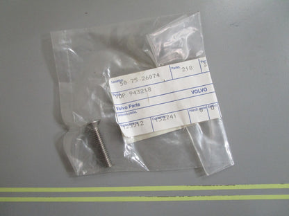 *NEW OEM* 0810 Volvo Penta Screw 943218