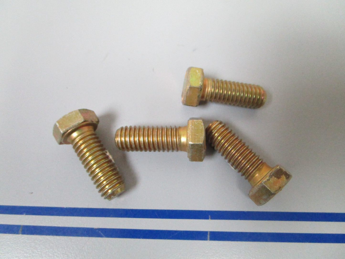 *NEW OEM* (LOT OF 4) 0810 OMC Johnson Evinrude Screw 306414 0306414