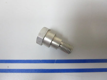 *NEW OEM* 0810 Volvo Penta Spindle 851423