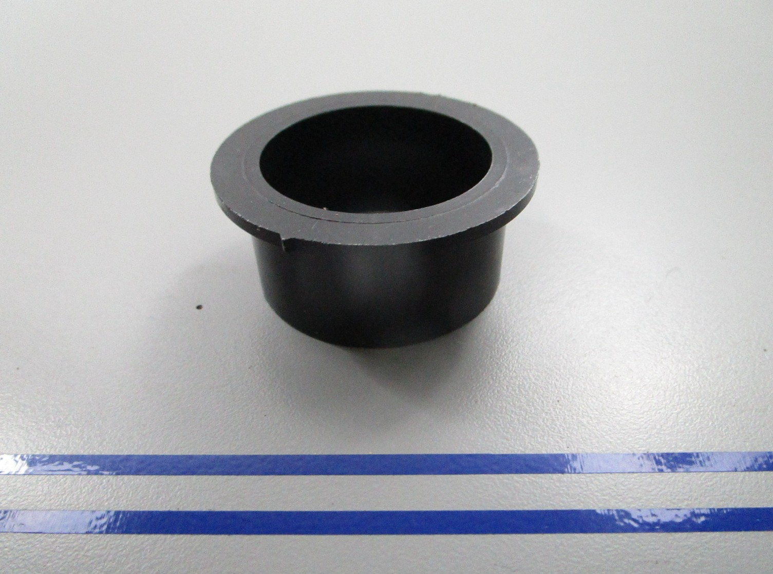 *NEW OEM* 0810 Volvo Penta Bushing 853621