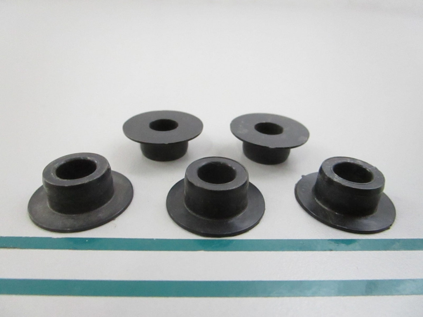 NEW OEM (LOT OF 5) 324642 0324642 OMC Johnson Evinrude Bushing 0810