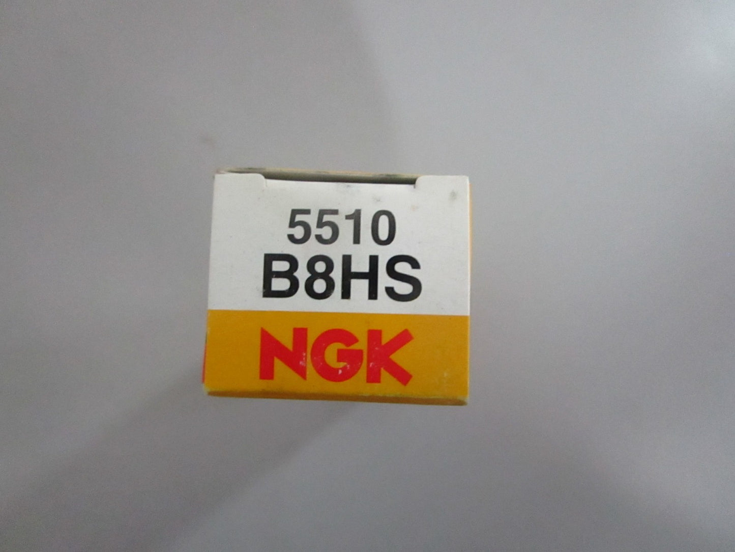 *NEW OEM* (LOT OF 8) 0820 NGK Spark Plug B8HS