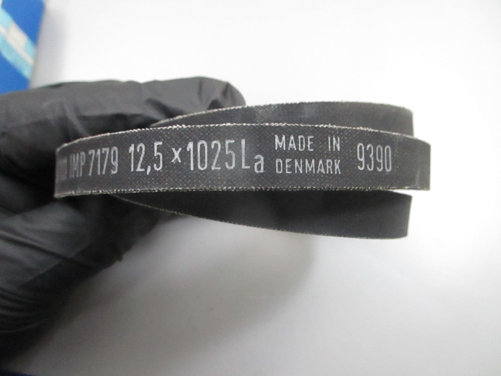 *NEW OEM* 0810 Volvo Penta Drive Belt 967111 967111-6