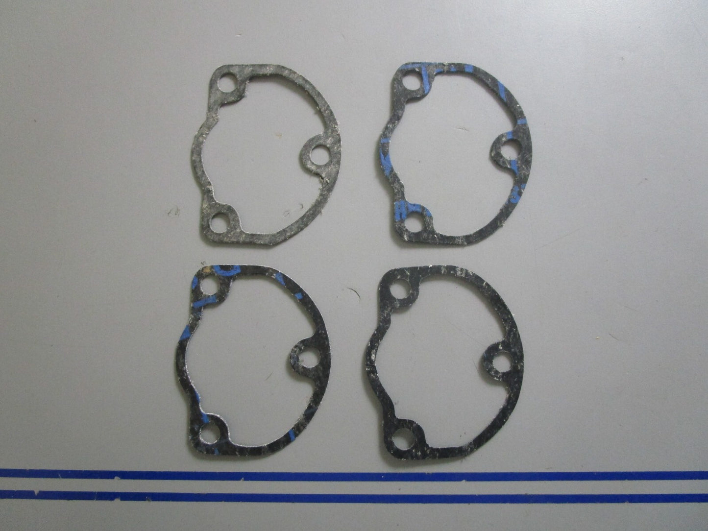 *NEW OEM* (LOT OF 4) 0810 OMC Johnson Evinrude Gasket 305755 0305755