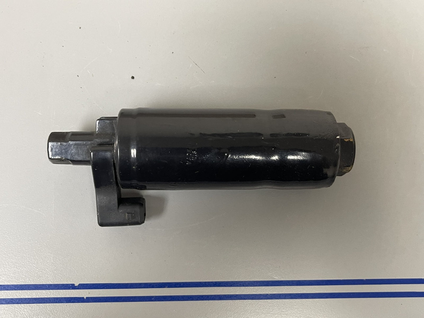 NEW OEM Volvo Penta 3858261 Fuel Pump 0670