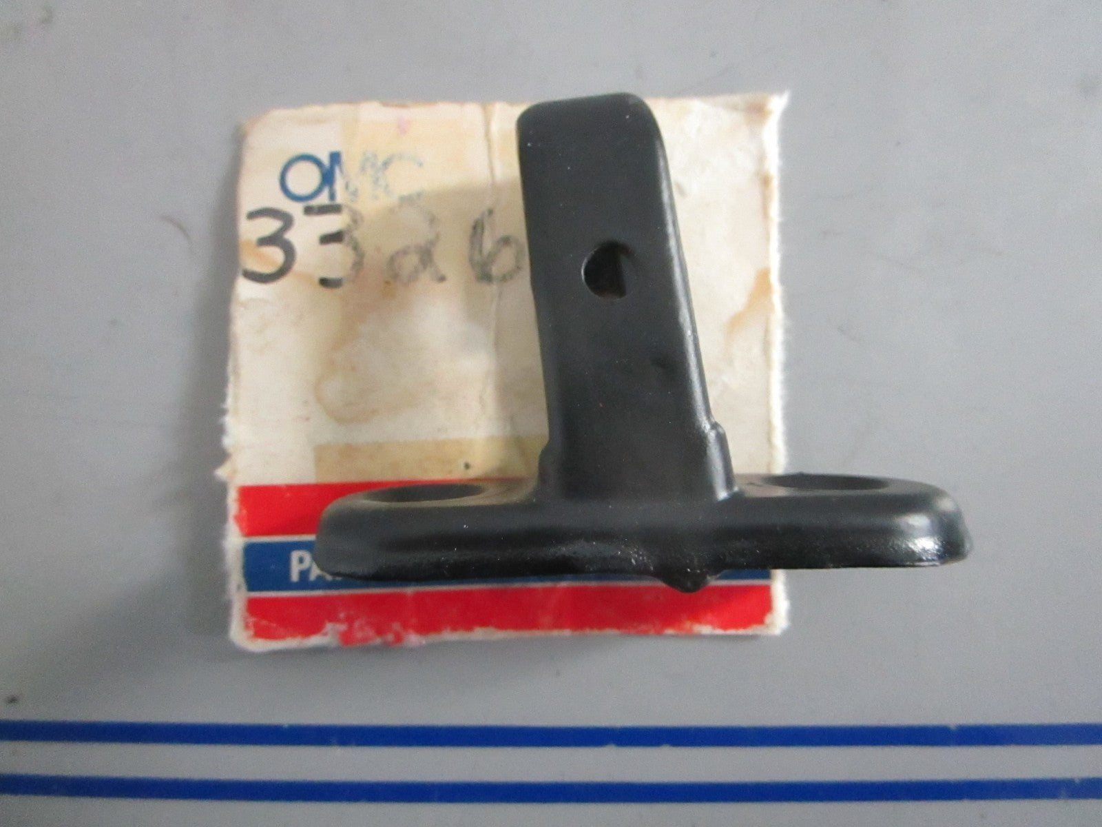 NEW OEM 332637 0332637 OMC Johnson Evinrude Anchor Block 0820