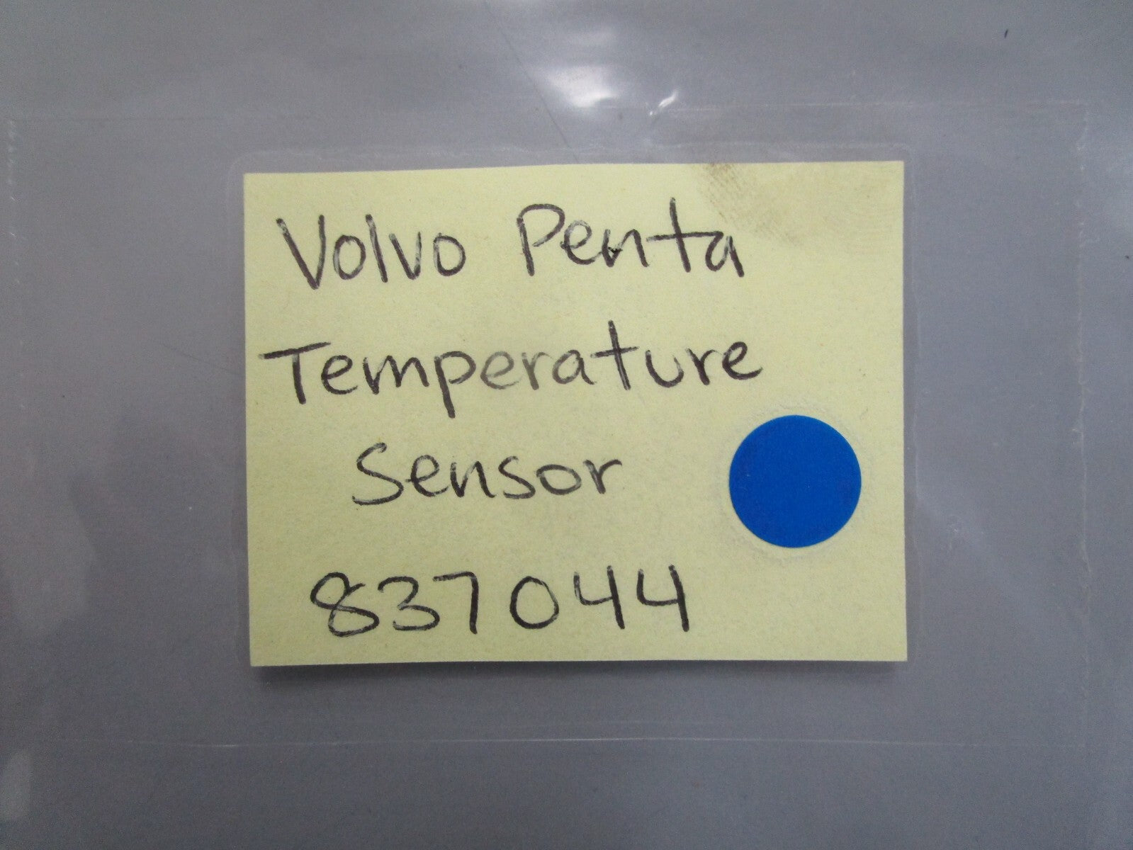 *NEW OEM* 0820 Volvo Penta Temperature Sensor 837044