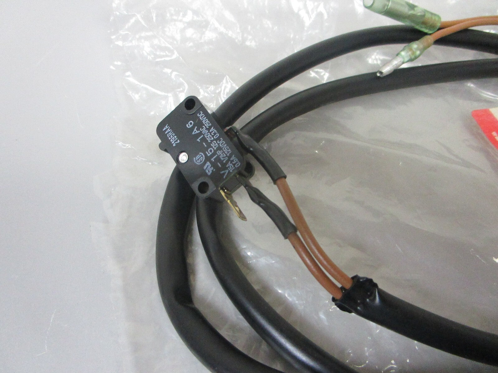 *NEW OEM* 0720 Suzuki Neutral Switch 37721-95500