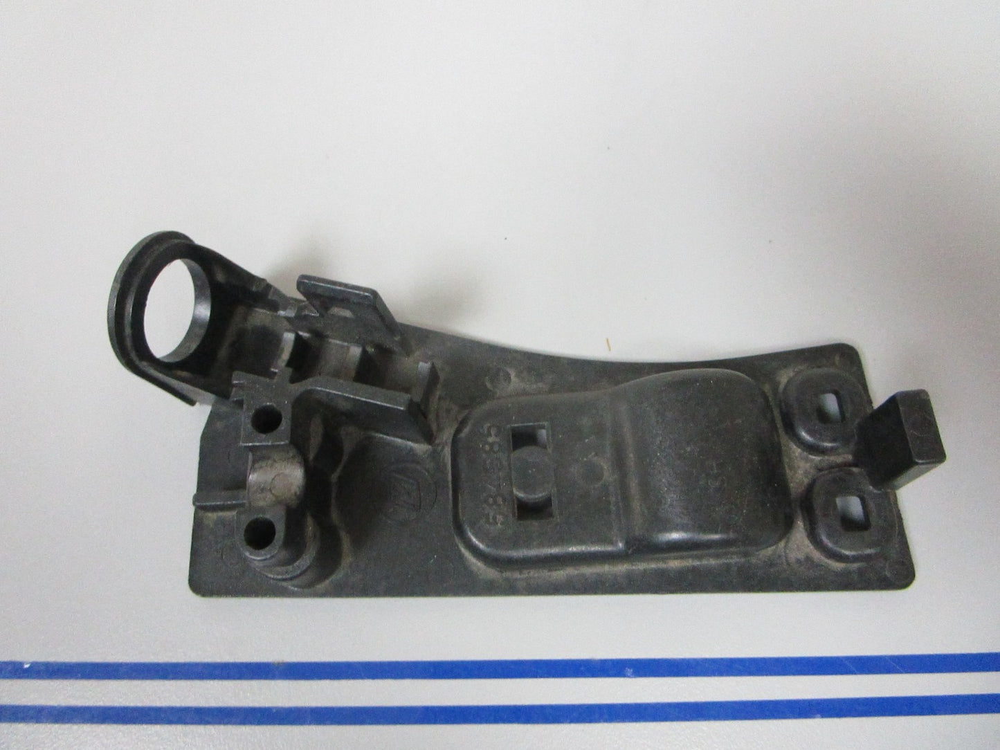 *NEW OEM* 0720 OMC Johnson Evinrude Kill Switch Bracket 584585 0584585