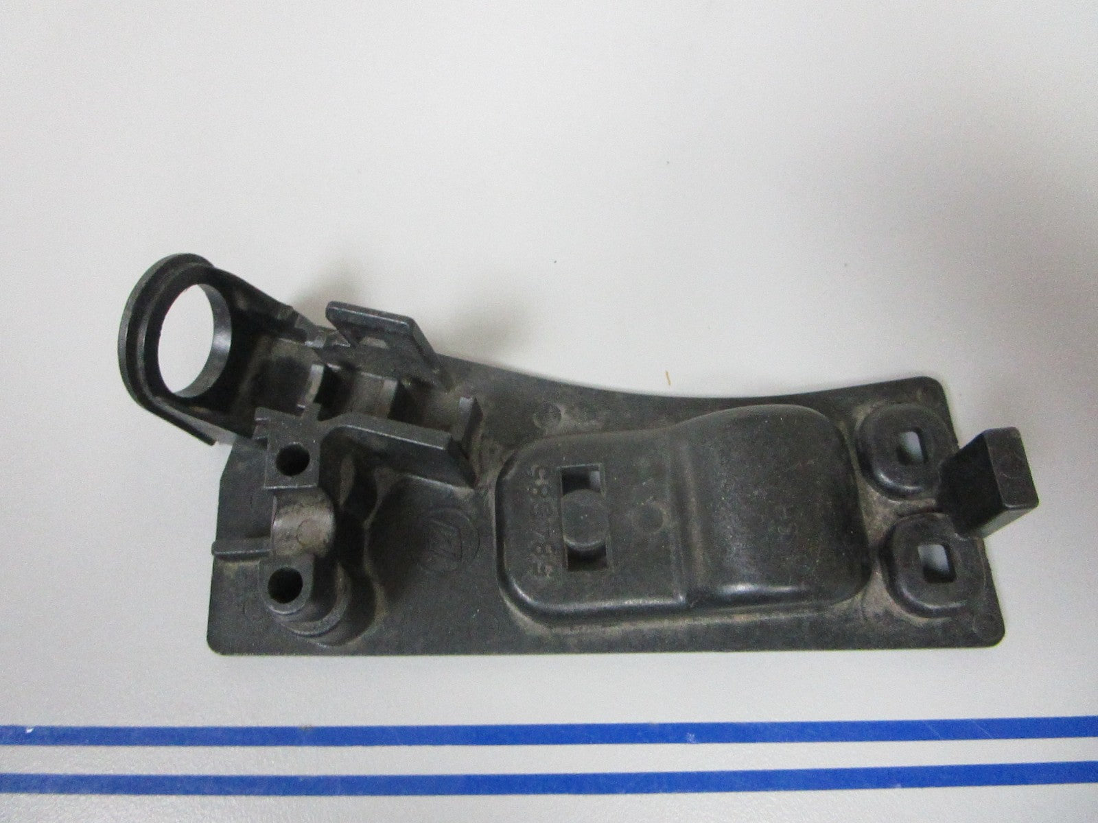 *NEW OEM* 0720 OMC Johnson Evinrude Kill Switch Bracket 584585 0584585