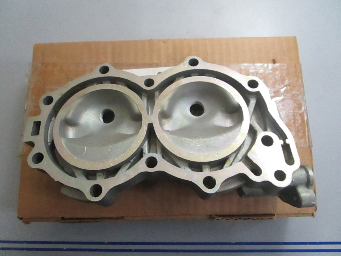 *NEW OEM* 0820 OMC Johnson Evinrude Cylinder Head 383535 0383535