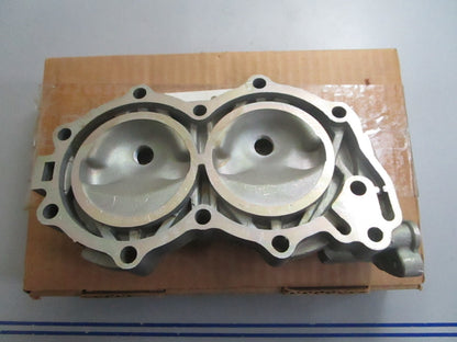 *NEW OEM* 0820 OMC Johnson Evinrude Cylinder Head 383535 0383535