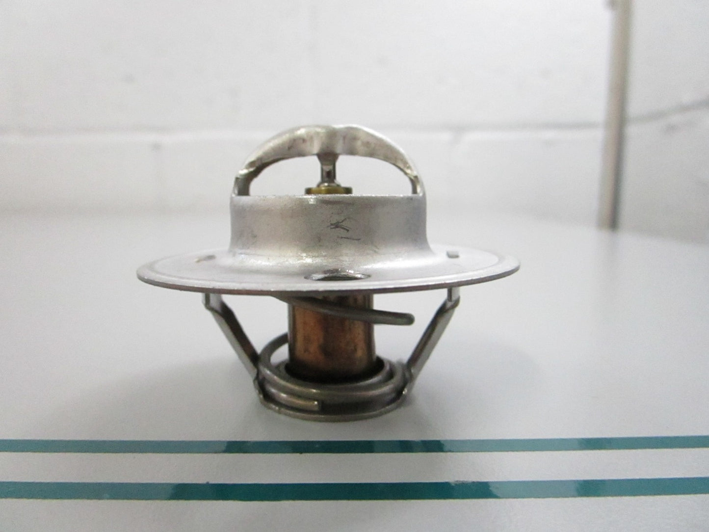 NEW OEM F2A700068 Mercury Quicksilver Thermostat 0810
