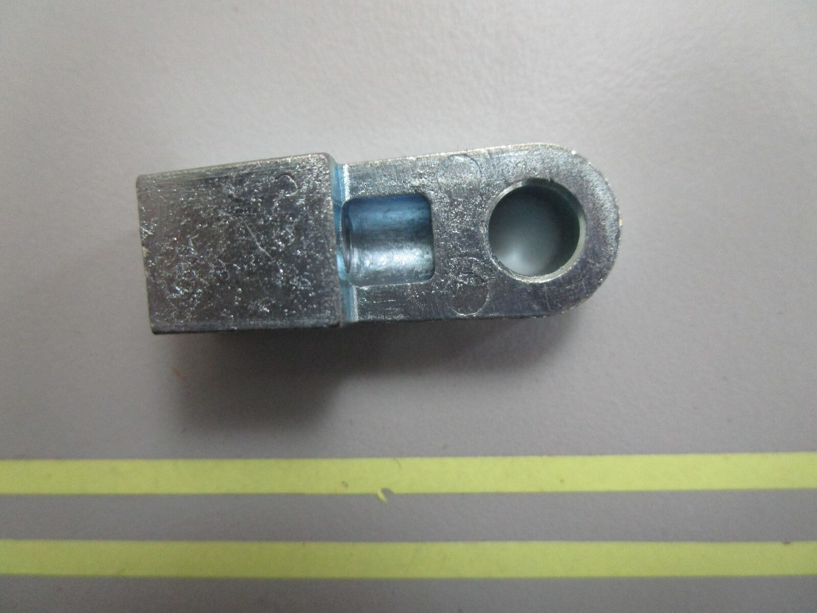 *NEW OEM* 0820 Mercury Quicksilver Connector F660141-1