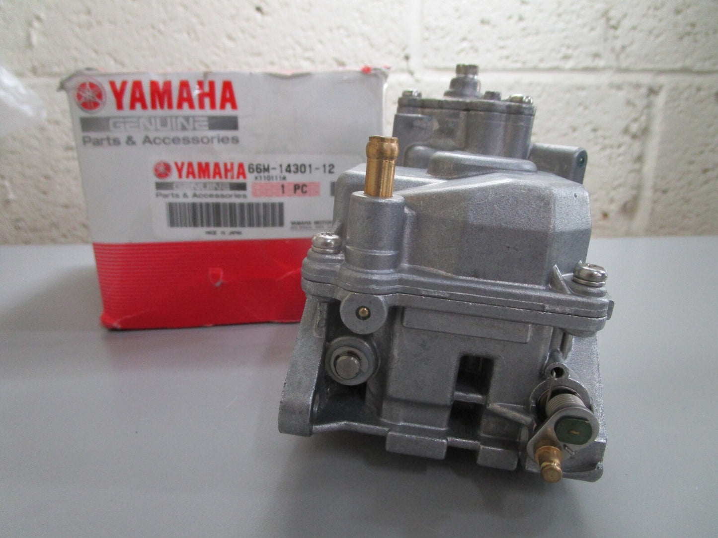 *NEW OEM* 0820 Yamaha Carburetor Assy 66M-14301-12-00