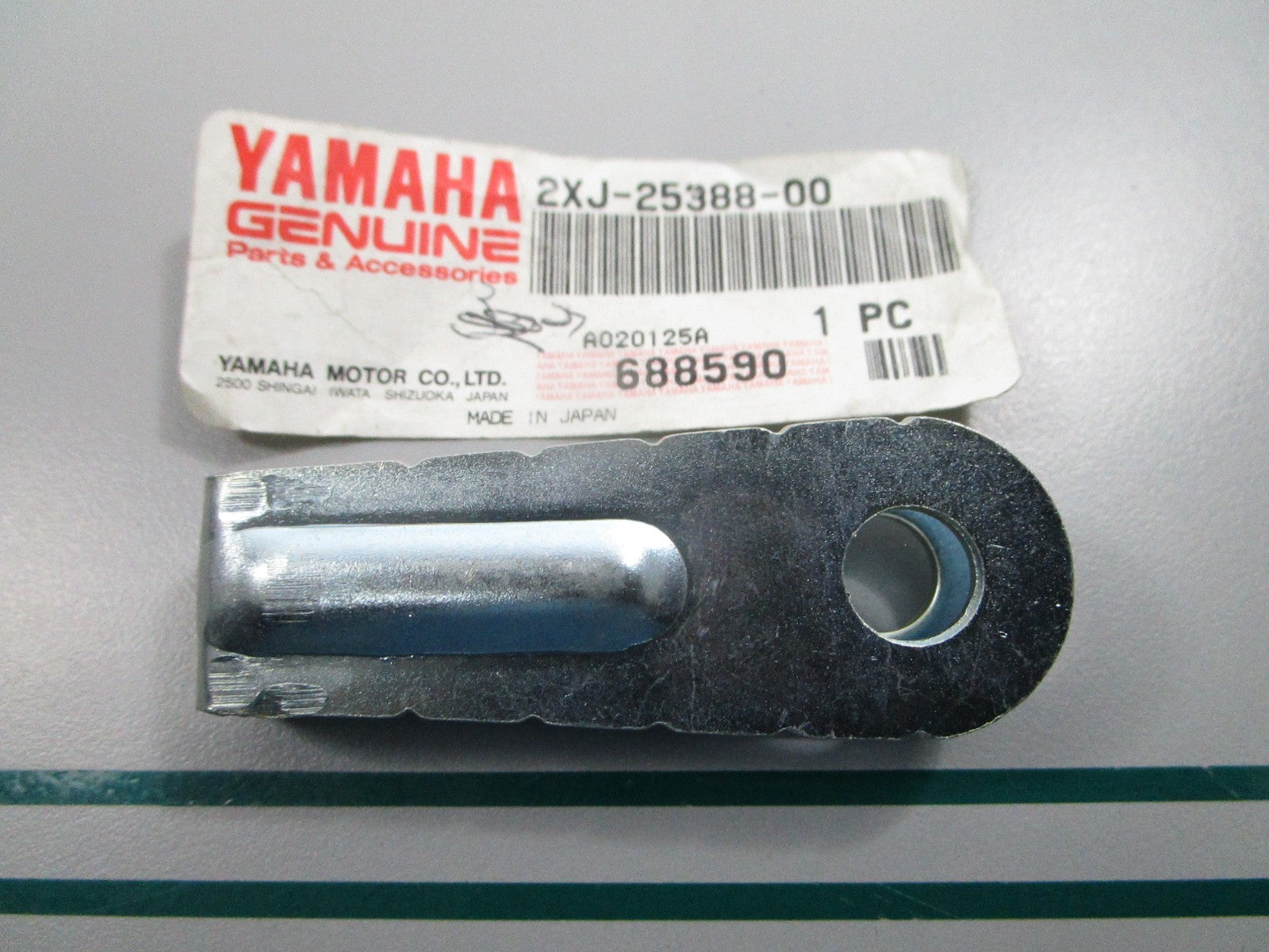 NEW OEM 2XJ-25388-00-00 Yamaha Adjuster 0810