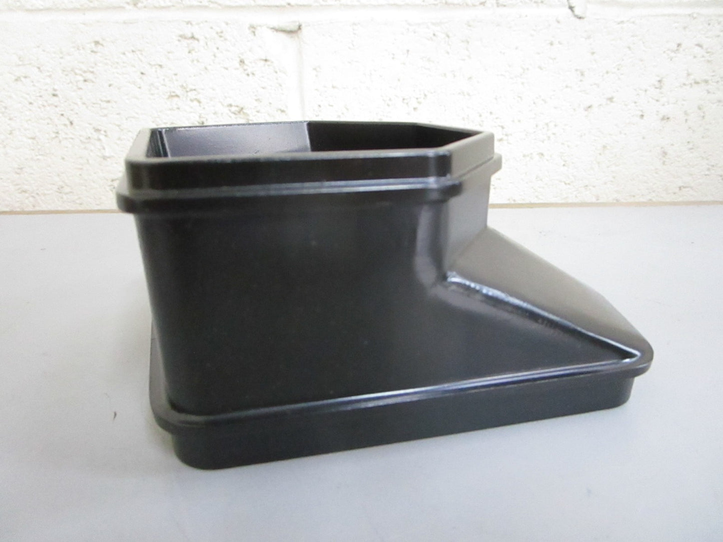 *NEW OEM* 0820 OMC Johnson Evinrude Exhaust Housing 341197 0341197