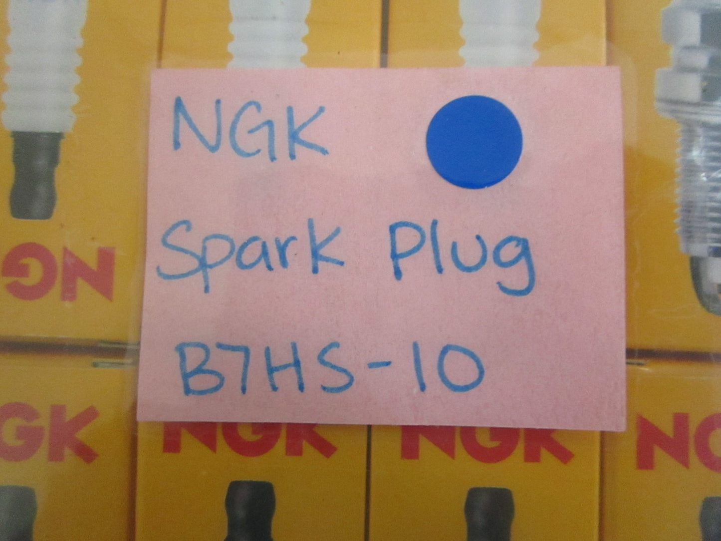 NEW OEM (LOT OF 8) B7HS-10 NGK Spark Plug 0820
