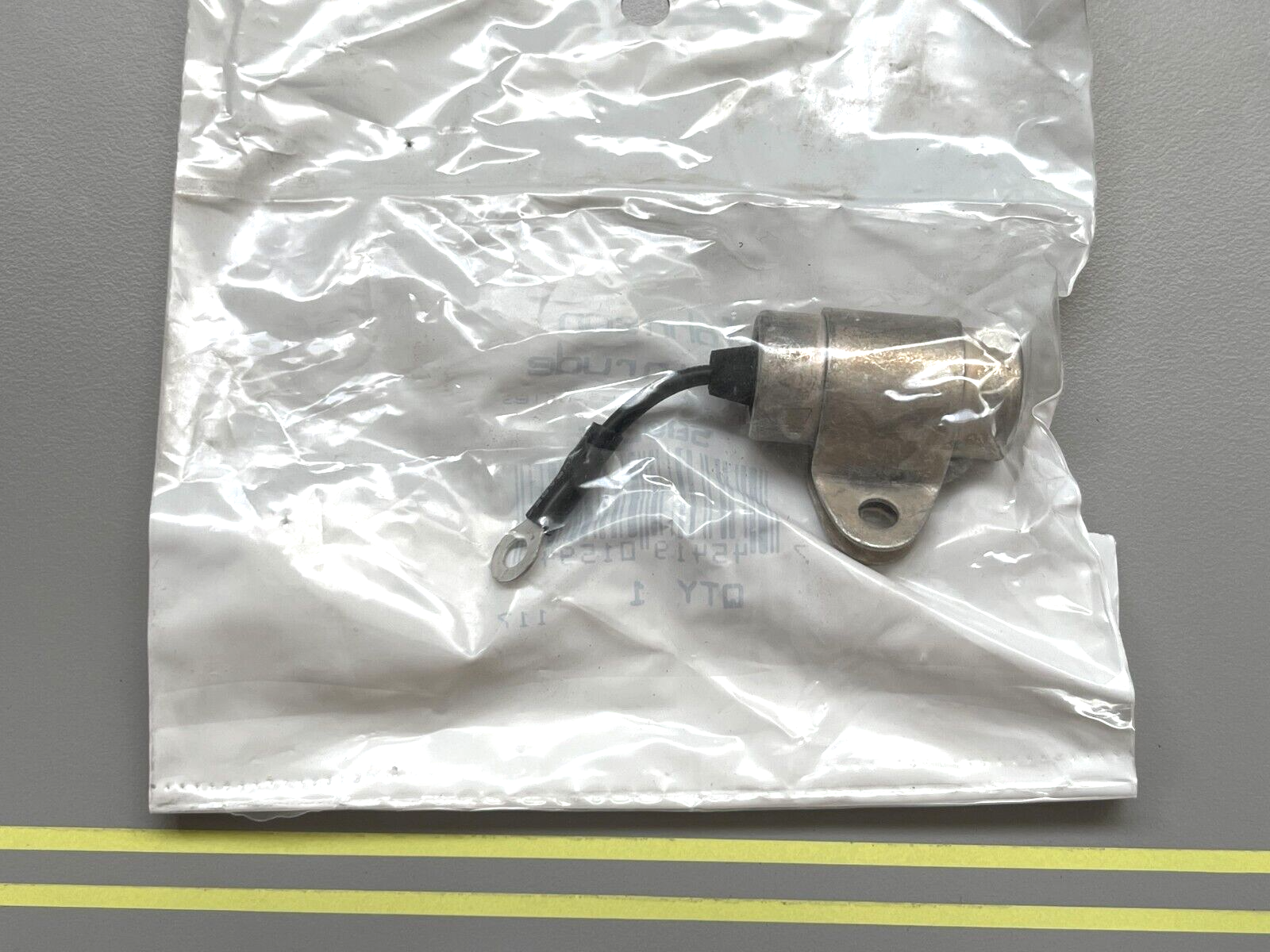 *NEW OEM* 0750 OMC Johnson Evinrude CONDENSER 580256 0580256