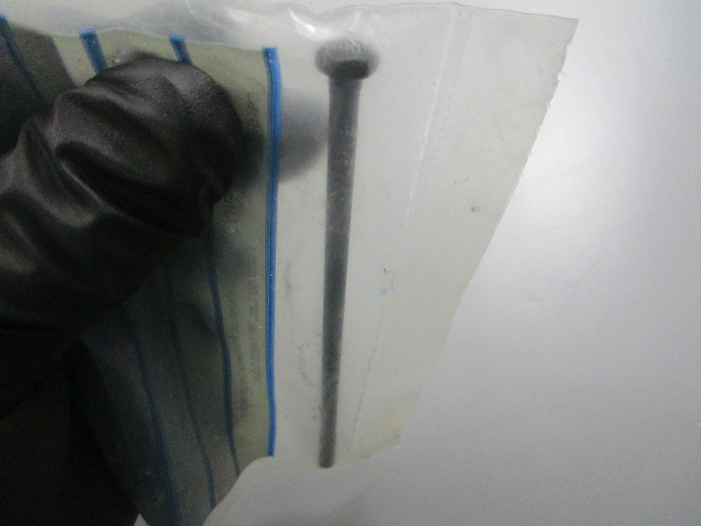 *NEW OEM* 0810 Mercury Quicksilver Thru Bolt 10-96566