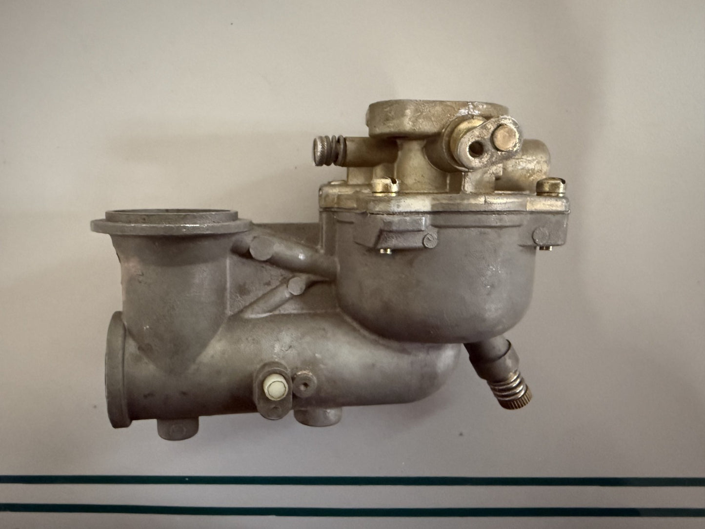 NEW OEM 294075 Briggs & Stratton Carburetor 0820