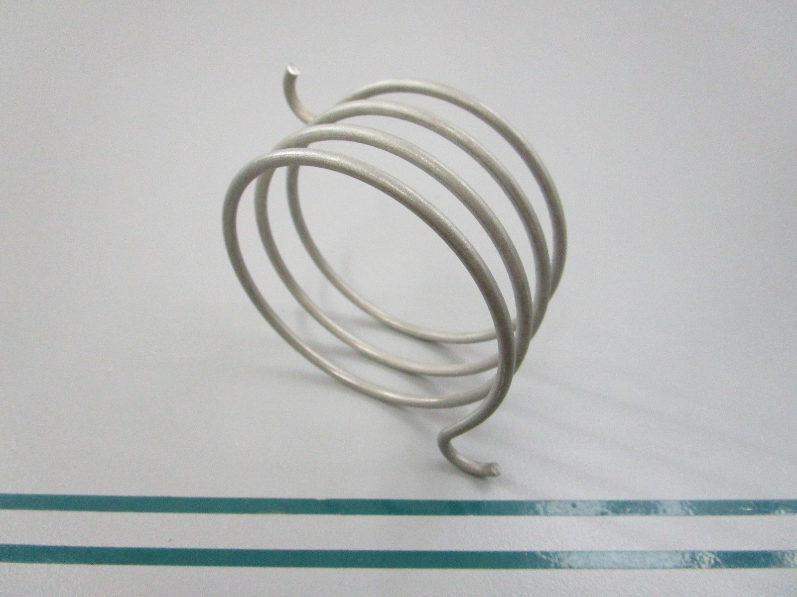NEW OEM 314094 0314094 OMC Johnson Evinrude Spring 0810