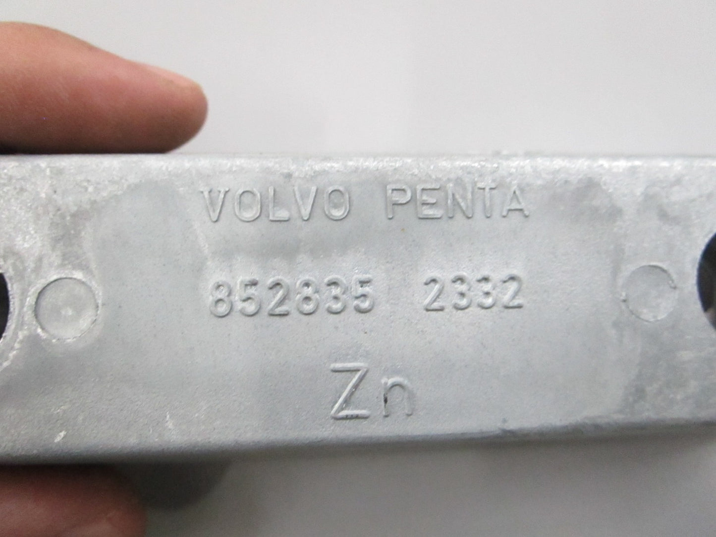 NEW OEM 852835 Volvo Penta Zinc Anode 0810