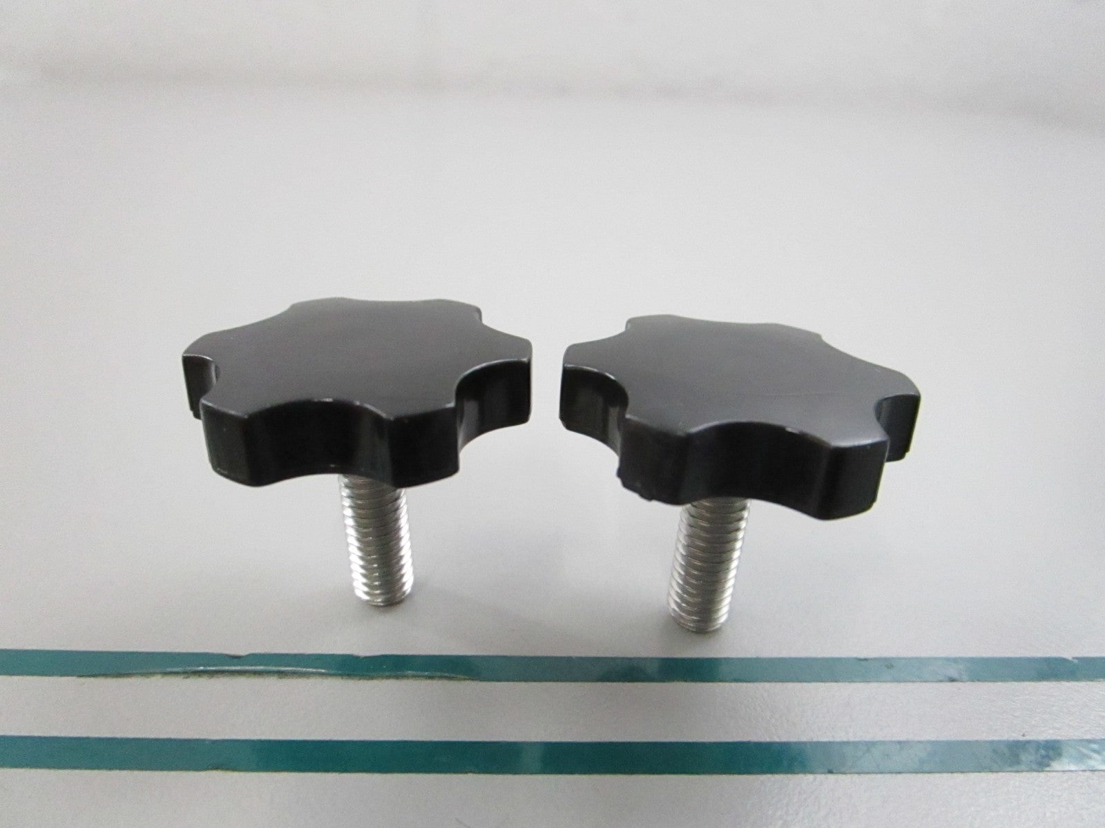NEW OEM (LOT OF 2) 3B2-63034-0 3B2630340 Tohatsu Adjust Screw 0810